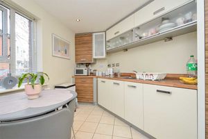 Photo 8- click for photo gallery